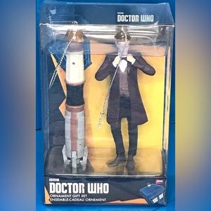 New Rare Dr Who 4.5" 11th Doctor & Sonic Screwdriver Xmas Ornaments